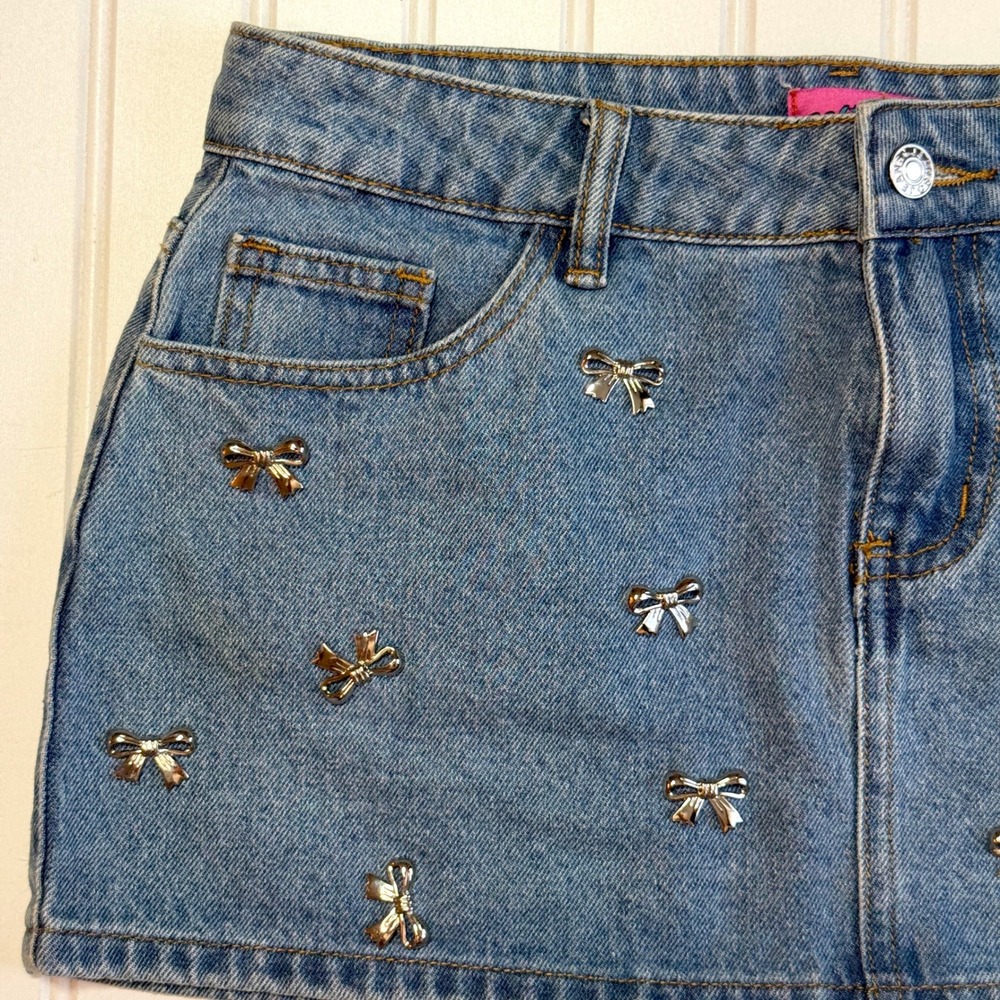 Edikted Elysse Embellished Denim Mini Skirt Y2K 00s Style Silver Bows M - Picture 8 of 9